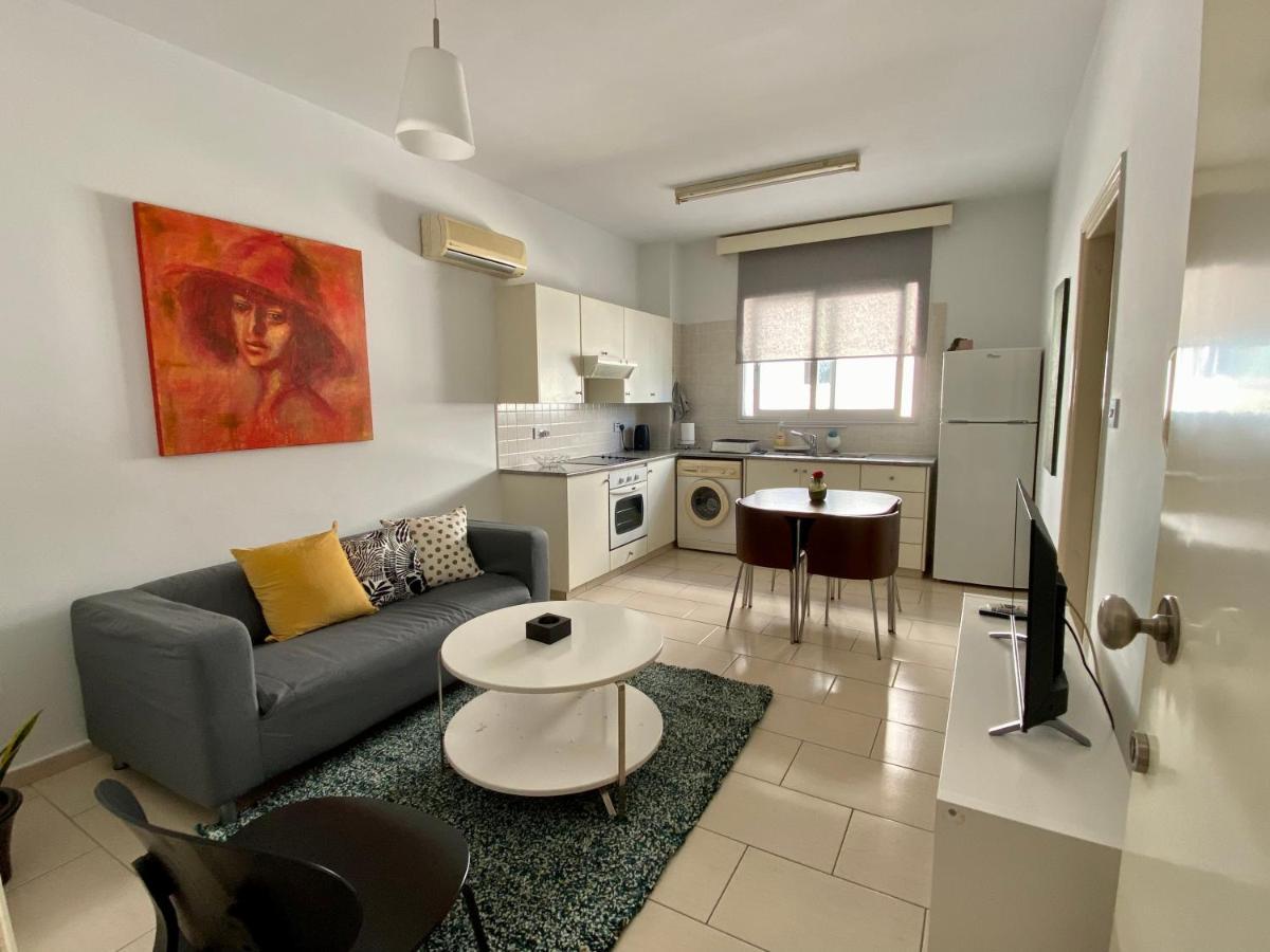 Cosy One Bedroom Apartment In Pafos Extérieur photo
