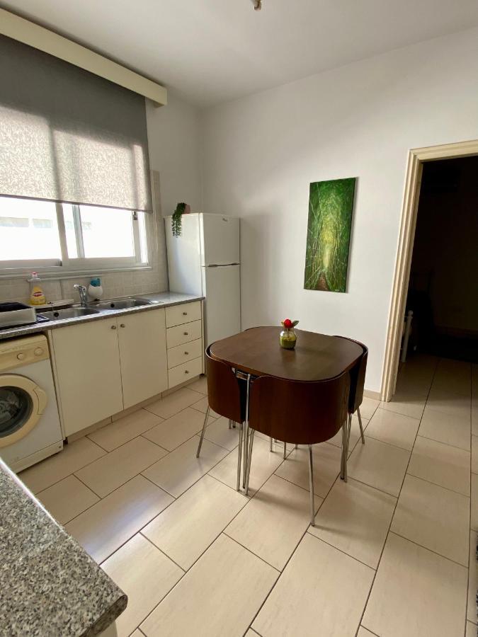 Cosy One Bedroom Apartment In Pafos Extérieur photo