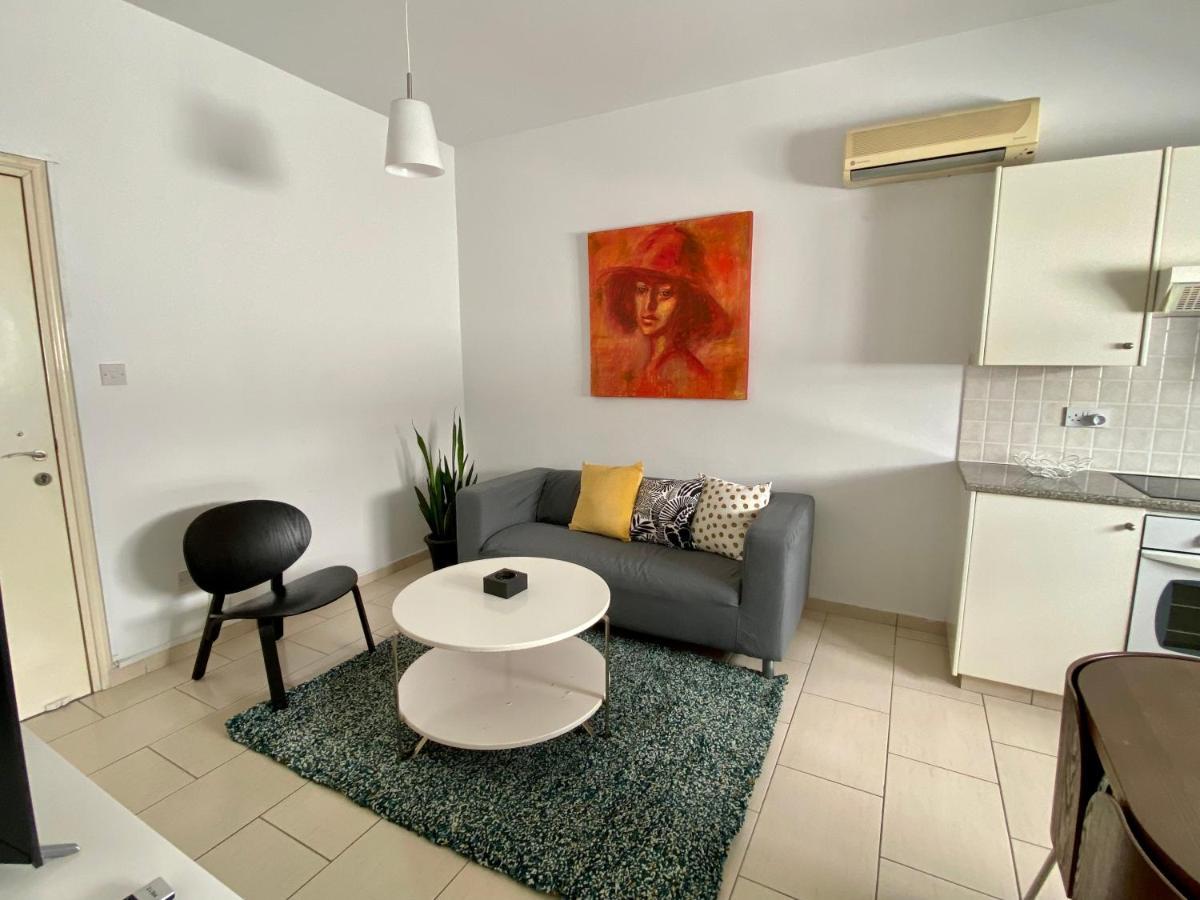 Cosy One Bedroom Apartment In Pafos Extérieur photo